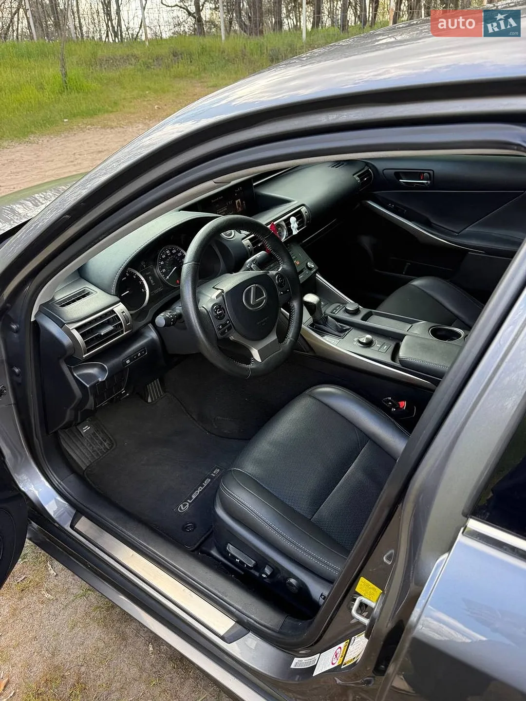 2015 Lexus IS - мініатюра 20