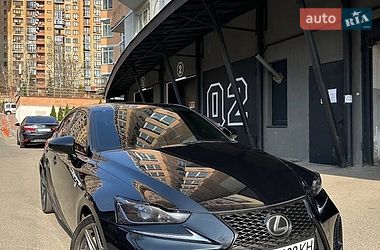 Седан Lexus IS 2019 в Киеве