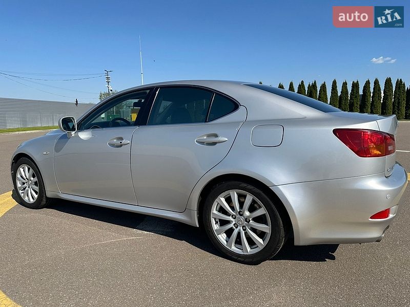 Седан Lexus IS 2008 в Киеве