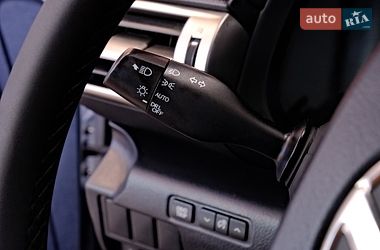 Седан Lexus IS 2013 в Одесі