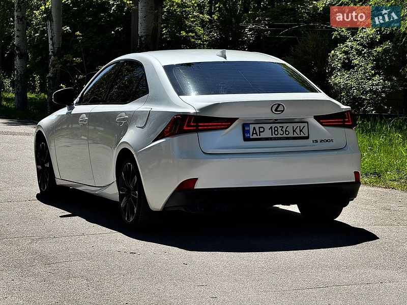 Седан Lexus IS 2015 в Запорожье