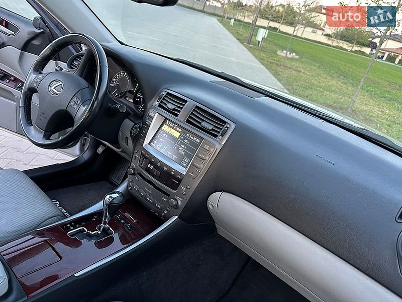 Седан Lexus IS 2006 в Одессе