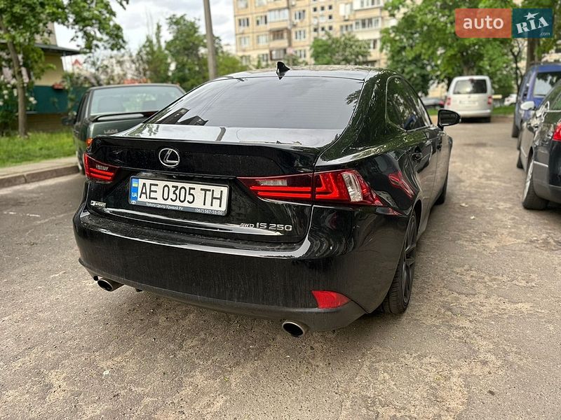 Седан Lexus IS 2014 в Києві