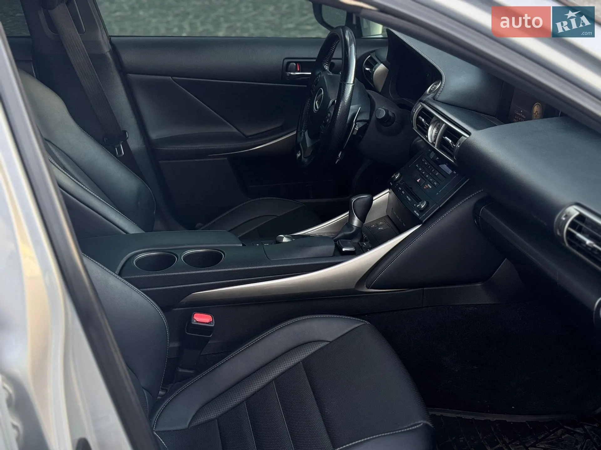 2016 Lexus IS - мініатюра 23