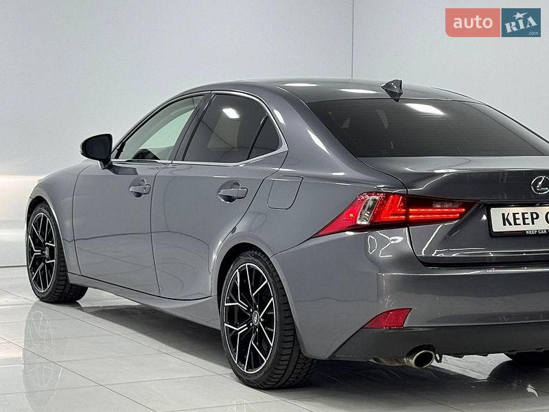 Седан Lexus IS 2015 в Одессе