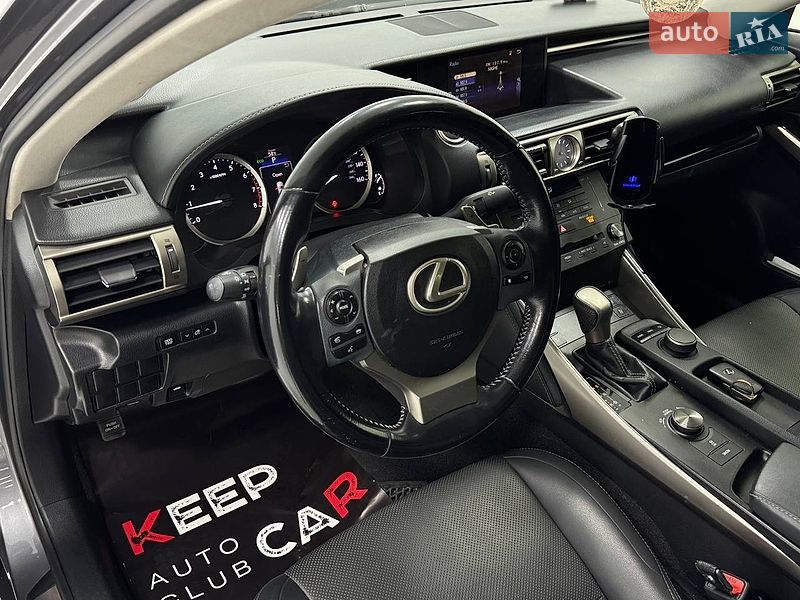 Седан Lexus IS 2015 в Одессе