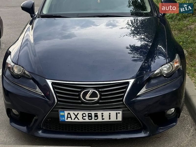 Седан Lexus IS 2014 в Києві