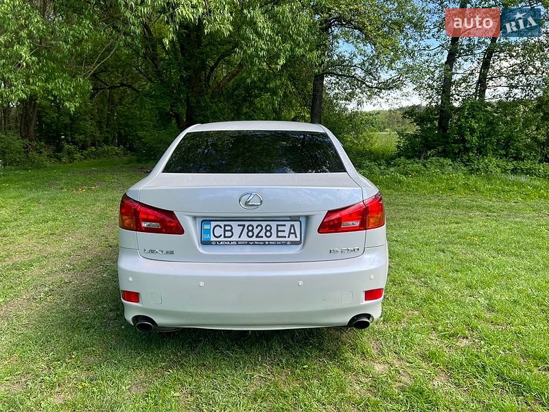 Седан Lexus IS 2007 в Новгород-Северском фото 25 Седан Lexus IS 2007 в Новгород-Северском