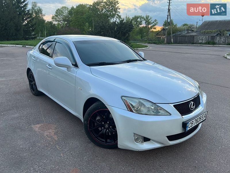 Седан Lexus IS 2007 в Новгород-Северском фото 20 Седан Lexus IS 2007 в Новгород-Северском
