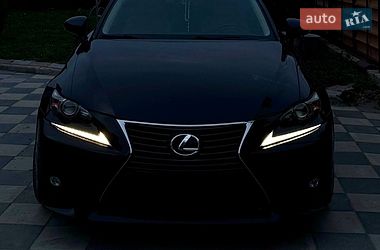 Седан Lexus IS 2014 в Тернополе