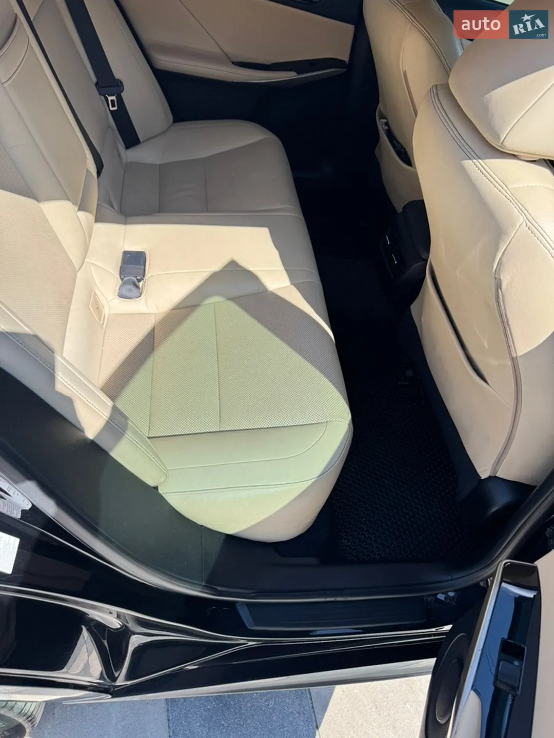 2014 Lexus IS - мініатюра 19