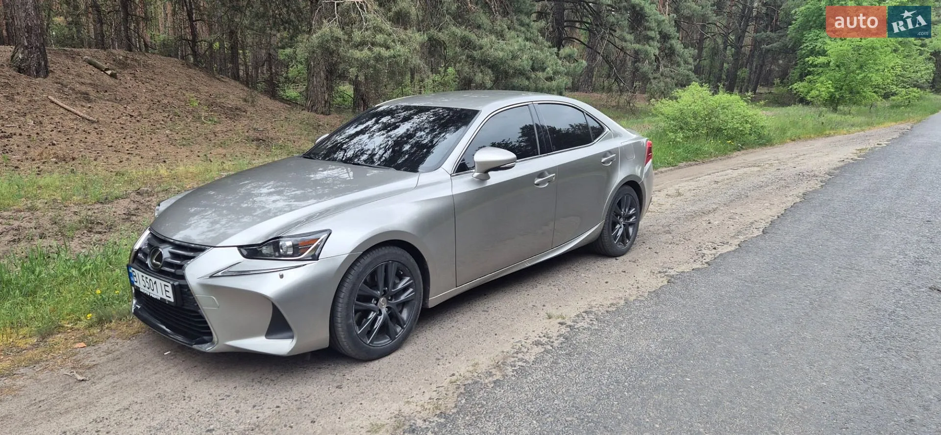 2017 Lexus IS - мініатюра 4