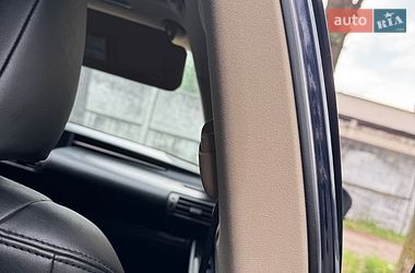 Седан Lexus IS 2014 в Києві