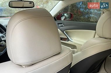 Седан Lexus IS 2012 в Львове