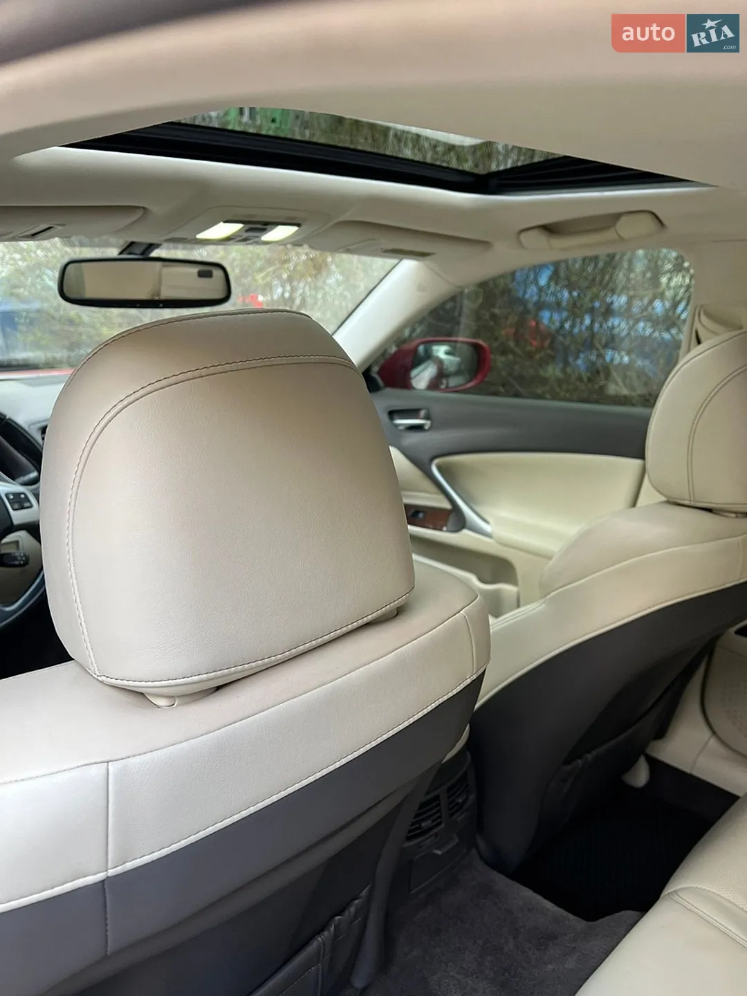 2012 Lexus IS - мініатюра 31