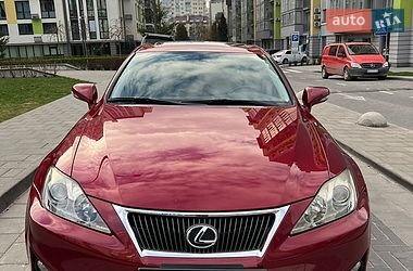 Седан Lexus IS 2012 в Львове