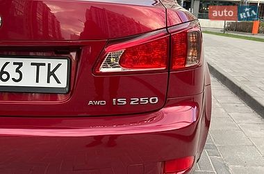 Седан Lexus IS 2012 в Львове