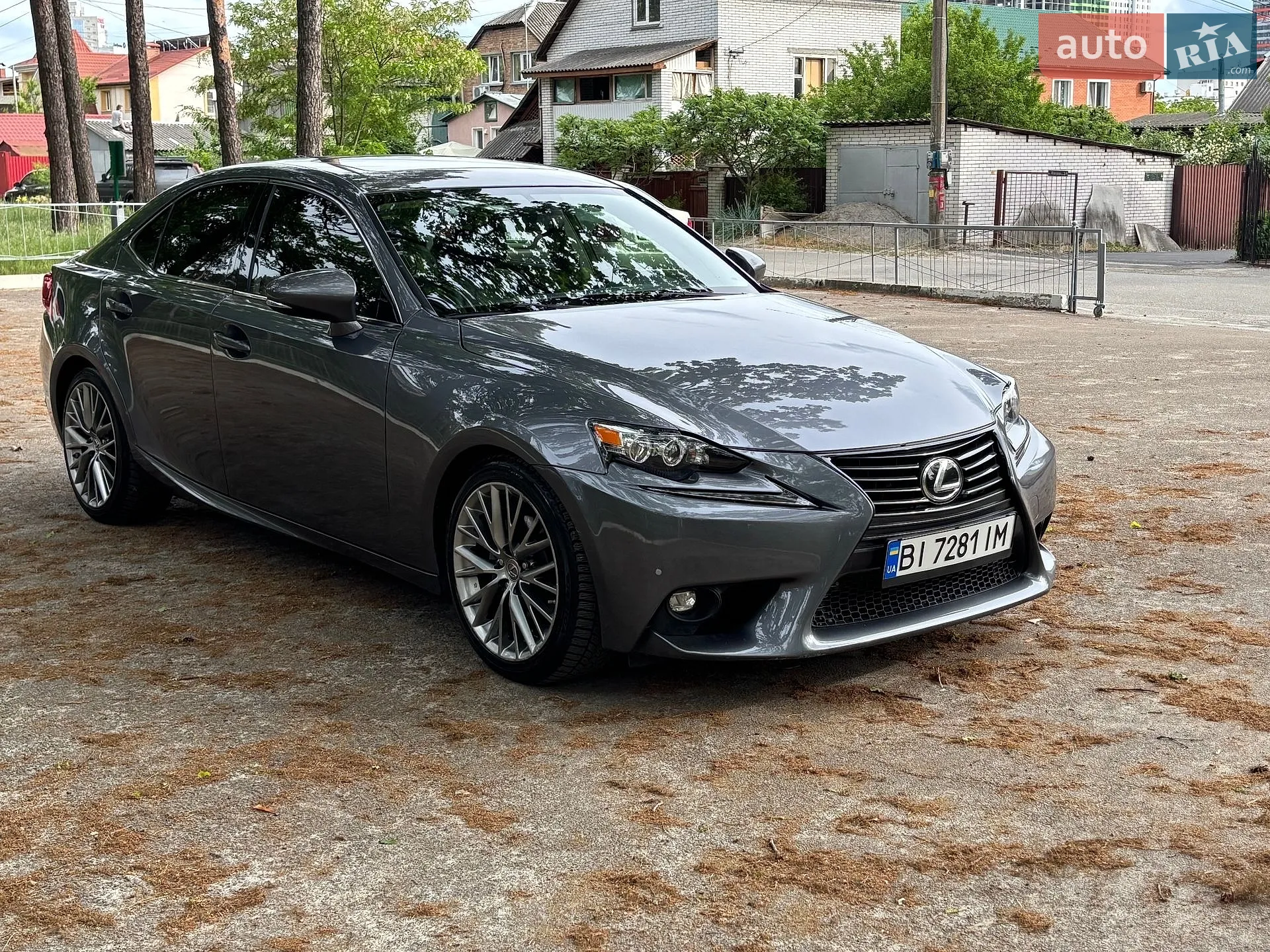2014 Lexus IS - мініатюра 3
