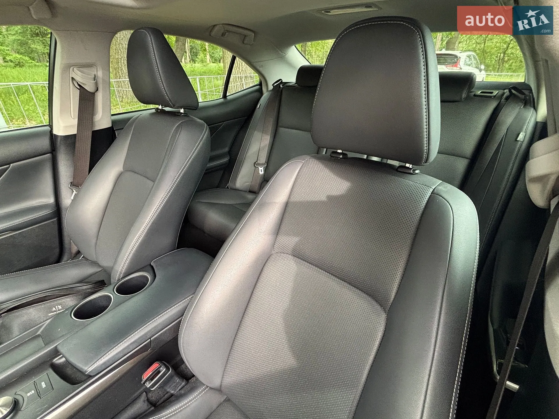 2014 Lexus IS - мініатюра 19