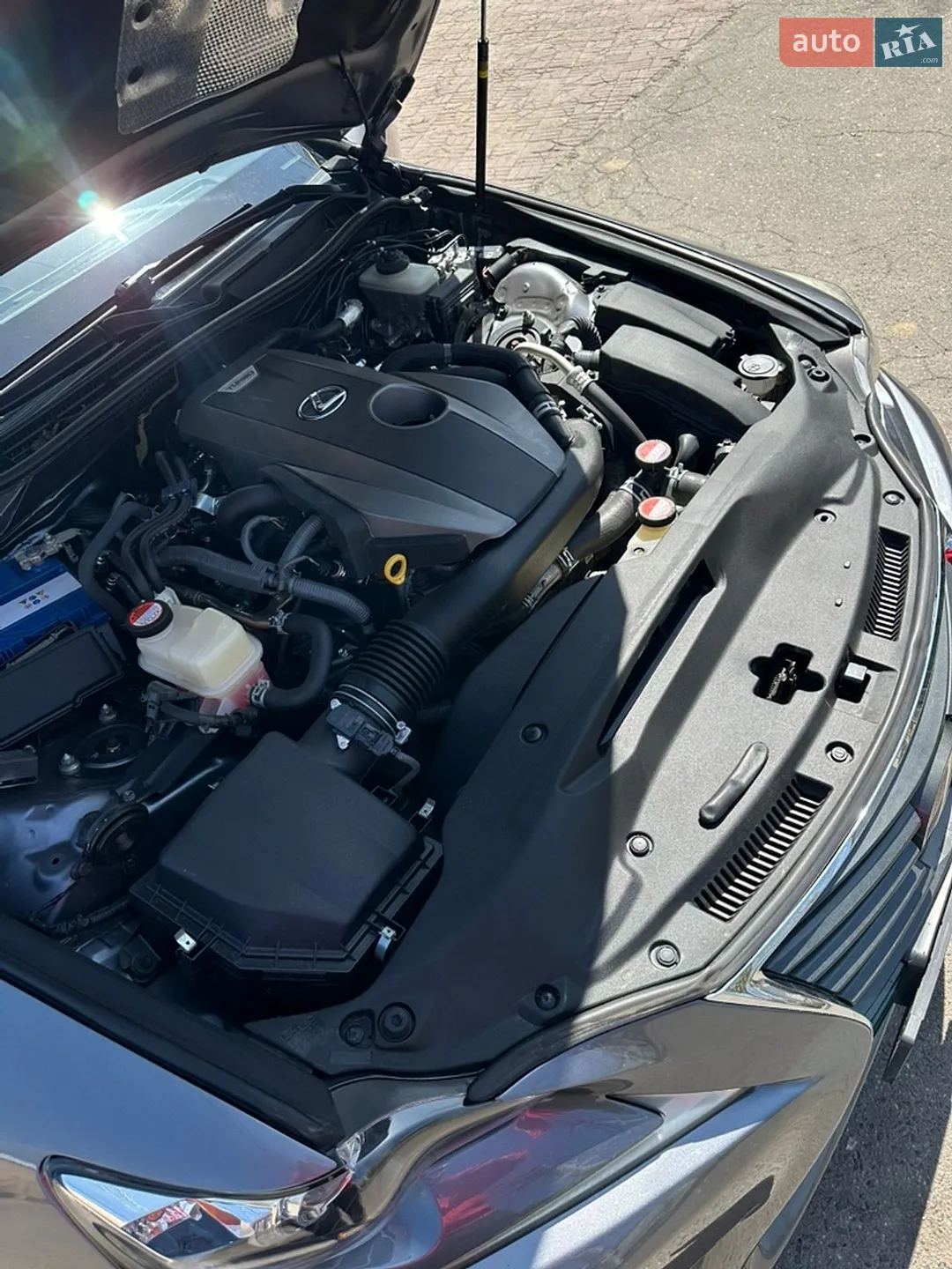 2016 Lexus IS - мініатюра 19