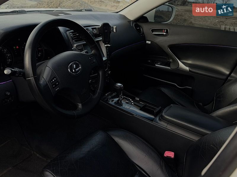 Седан Lexus IS 2005 в Черкассах