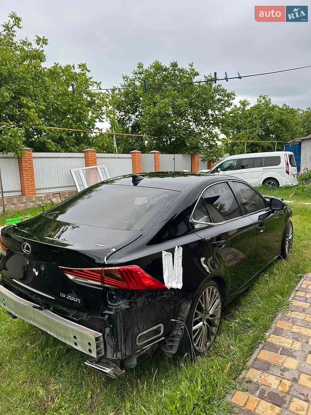 2016 Lexus IS - мініатюра 4