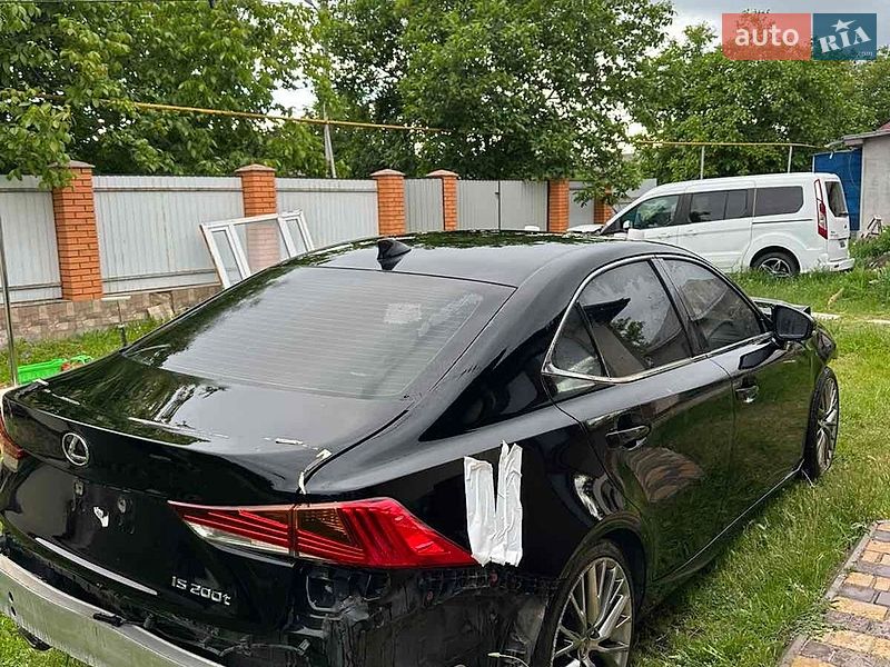 Седан Lexus IS 2016 в Одесі