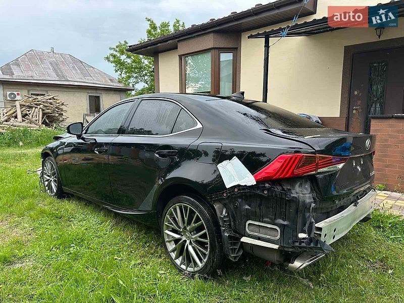 Седан Lexus IS 2016 в Одесі