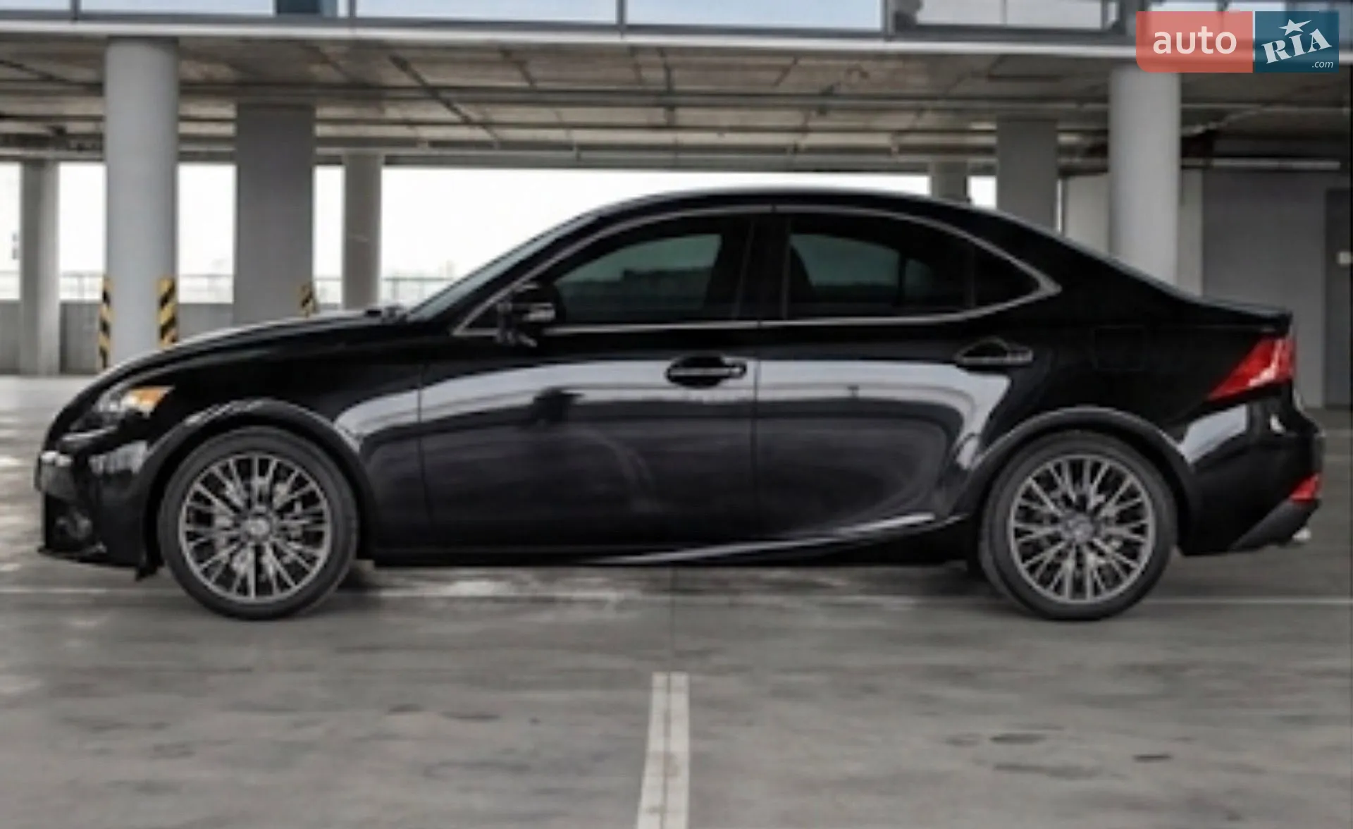 2013 Lexus IS - мініатюра 3