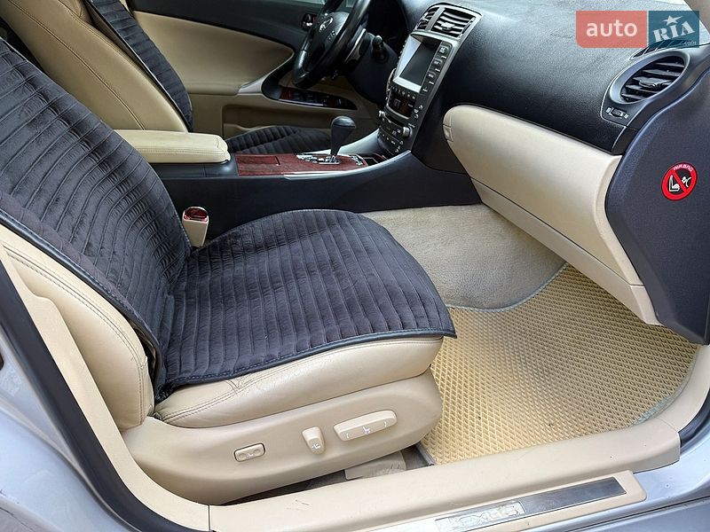 Седан Lexus IS 2008 в Черкасах