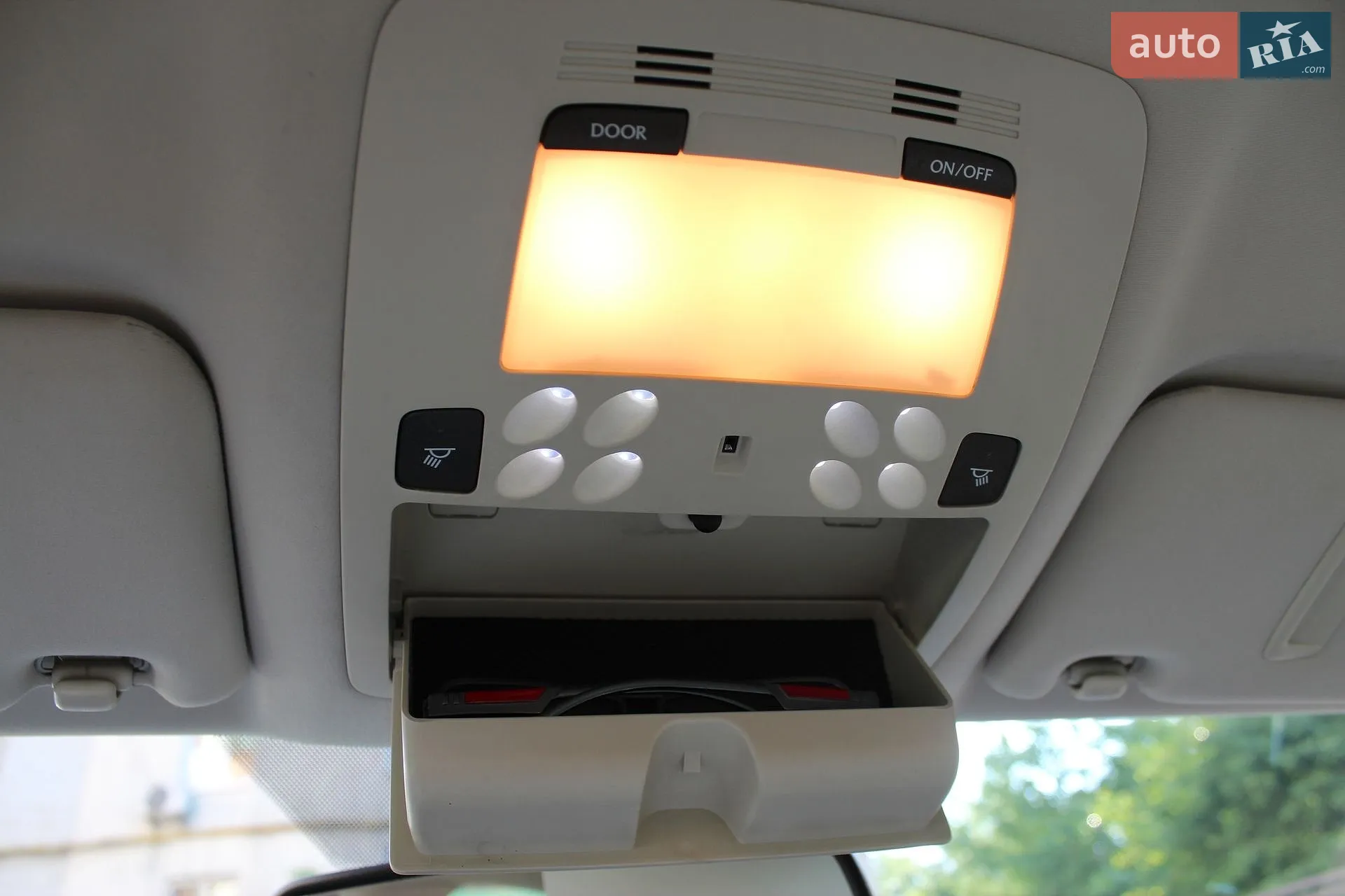 2010 Lexus IS - мініатюра 26