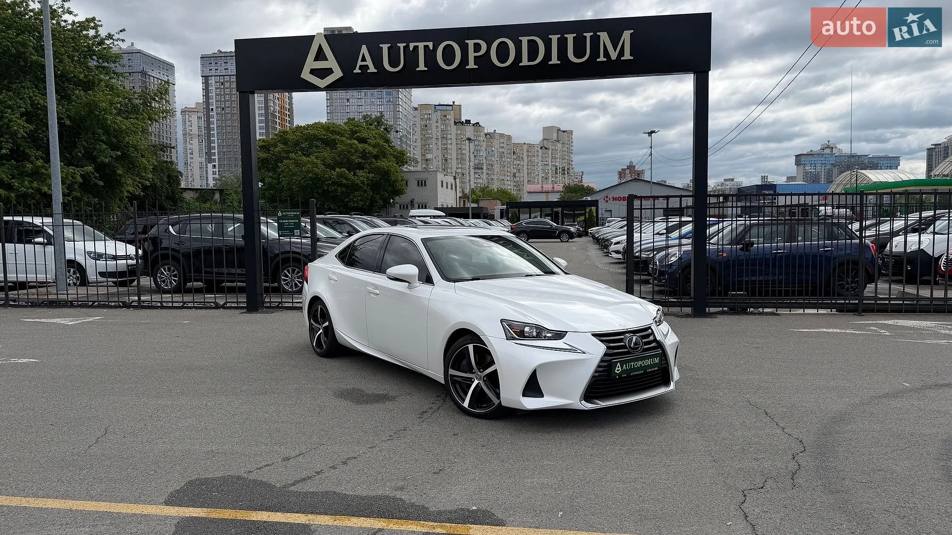 2018 Lexus IS - мініатюра 11