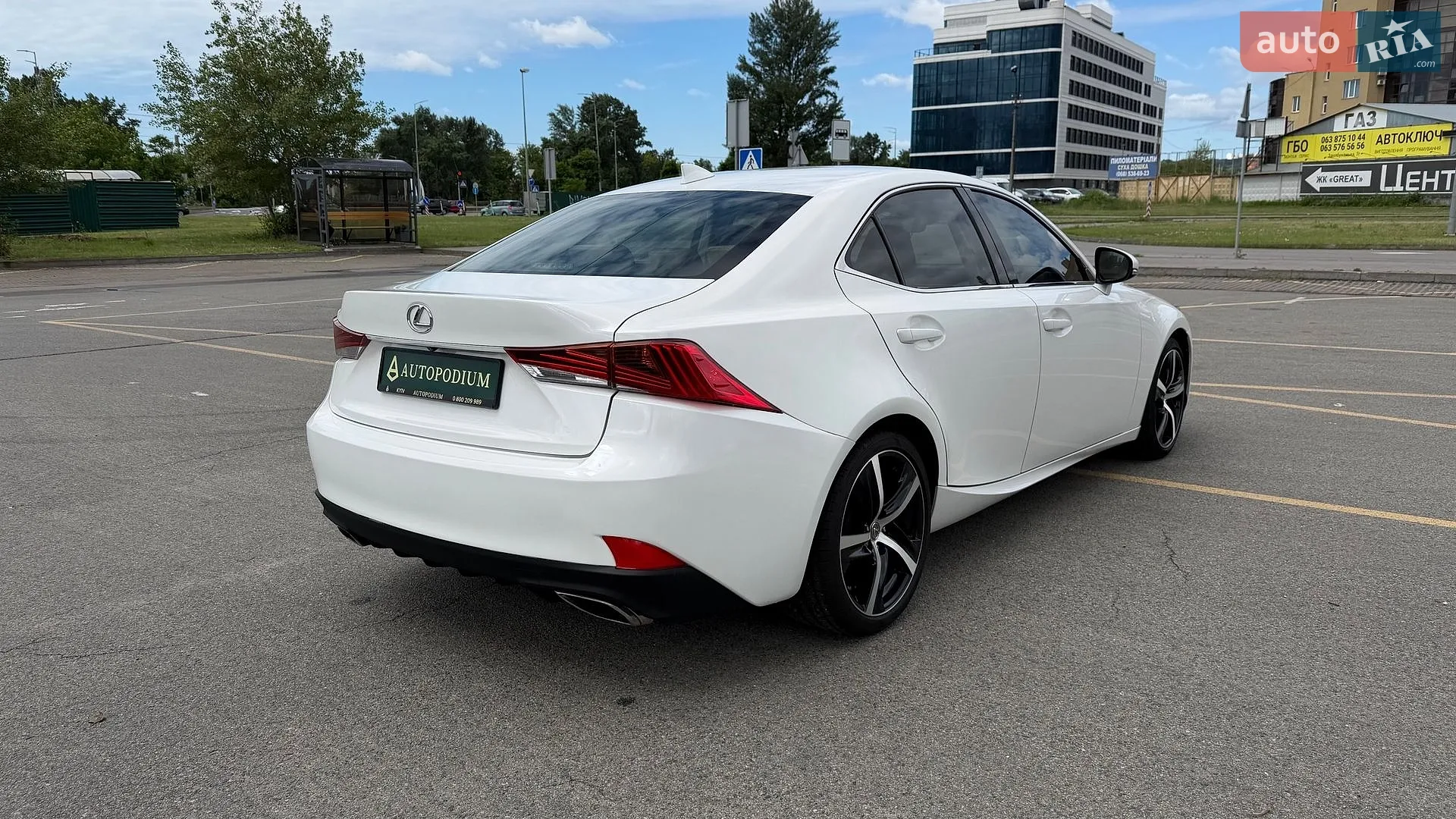 2018 Lexus IS - мініатюра 8