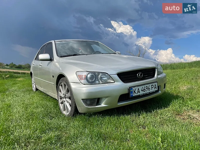 Lexus IS 1999