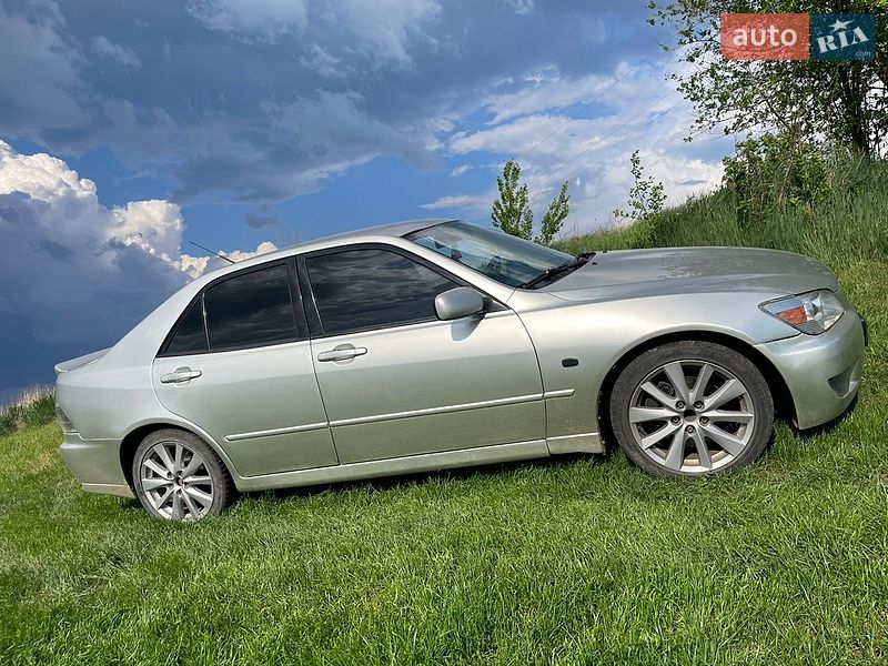 Седан Lexus IS 1999 в Білій Церкві фото 4 Седан Lexus IS 1999 в Білій Церкві