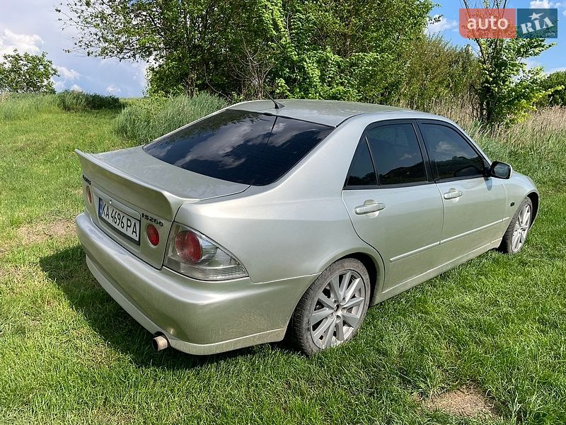 Седан Lexus IS 1999 в Белой Церкви