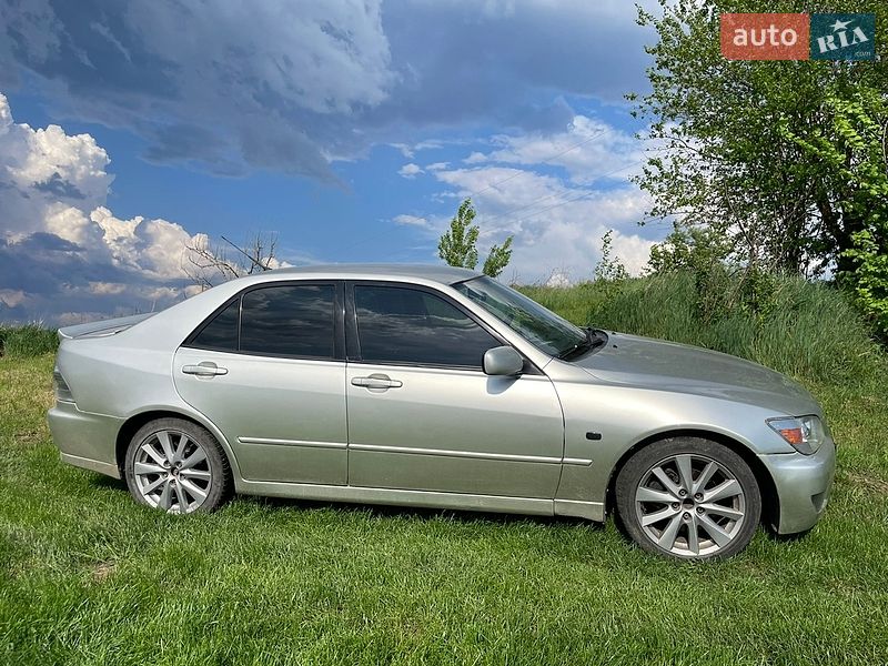 Седан Lexus IS 1999 в Белой Церкви