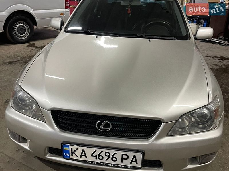 Седан Lexus IS 1999 в Белой Церкви