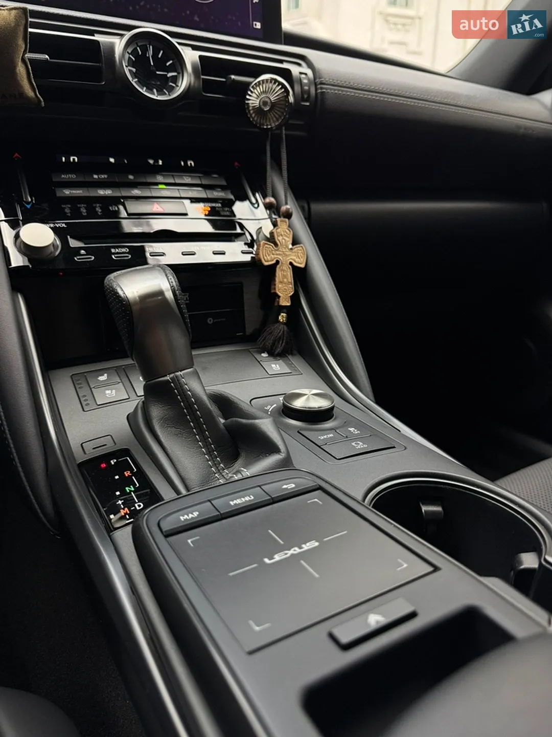 2024 Lexus IS - мініатюра 23