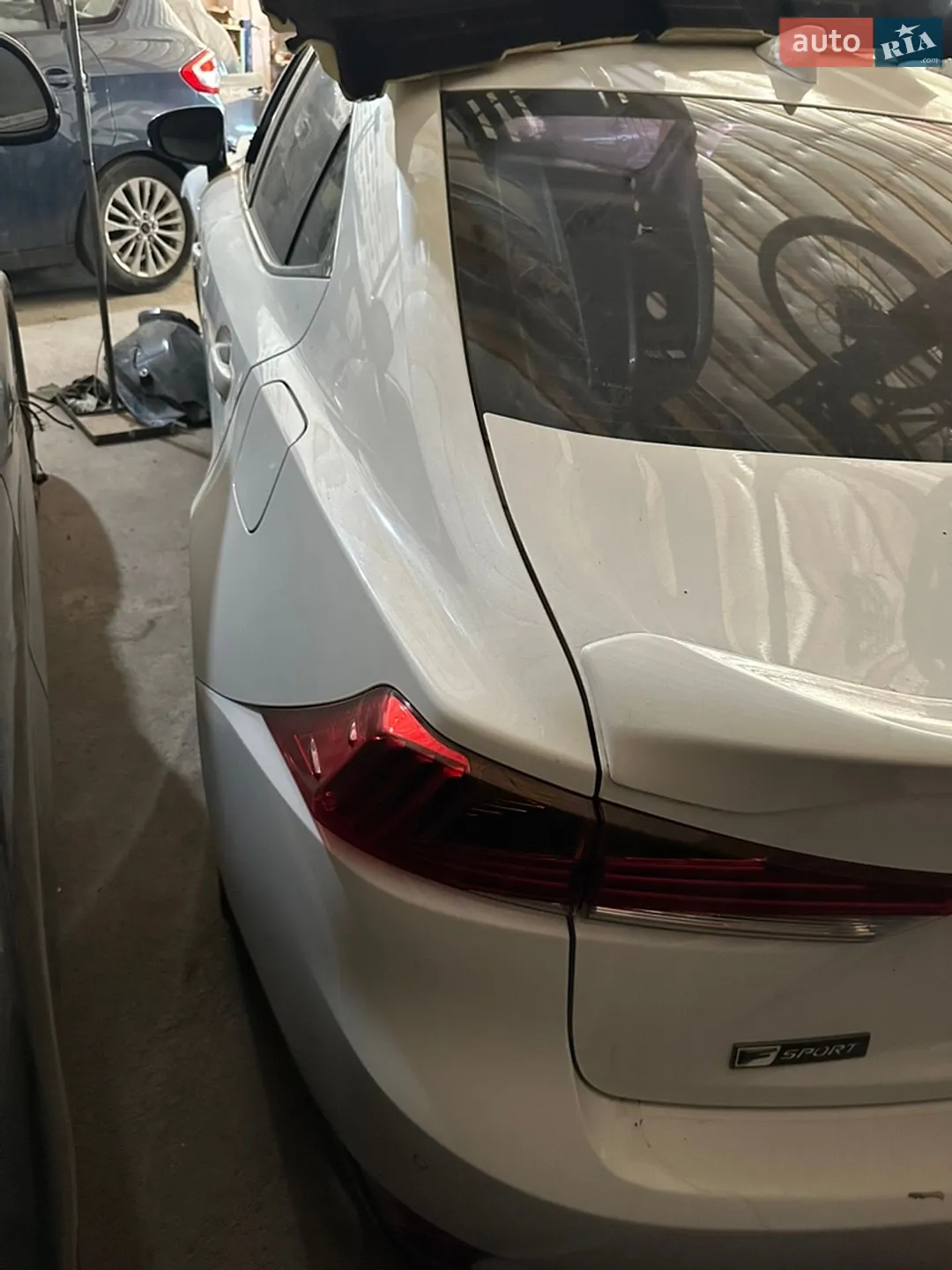 2019 Lexus IS - мініатюра 12