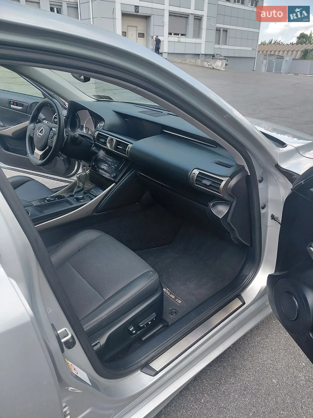 2014 Lexus IS - мініатюра 9