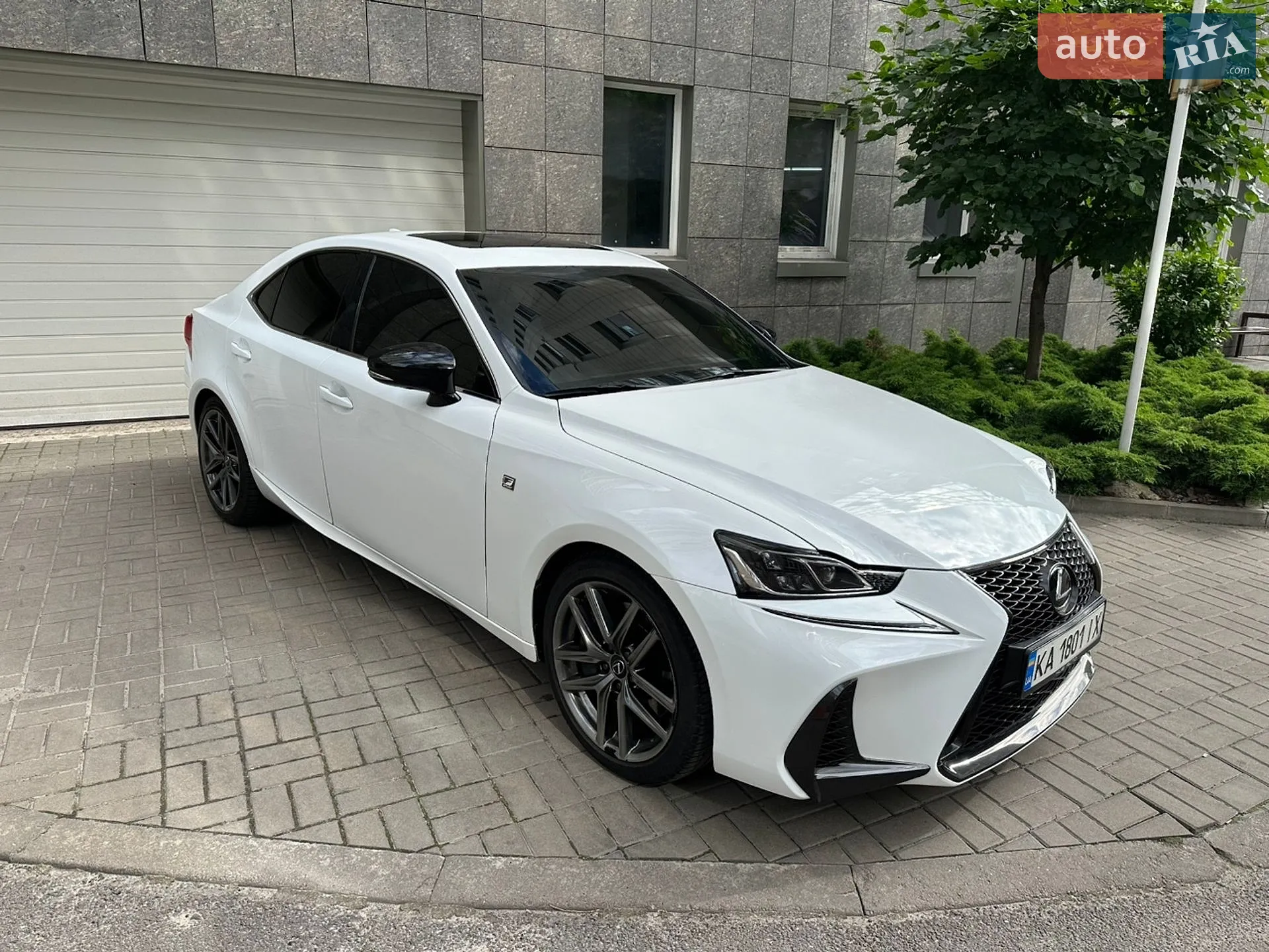 2015 Lexus IS - мініатюра 3