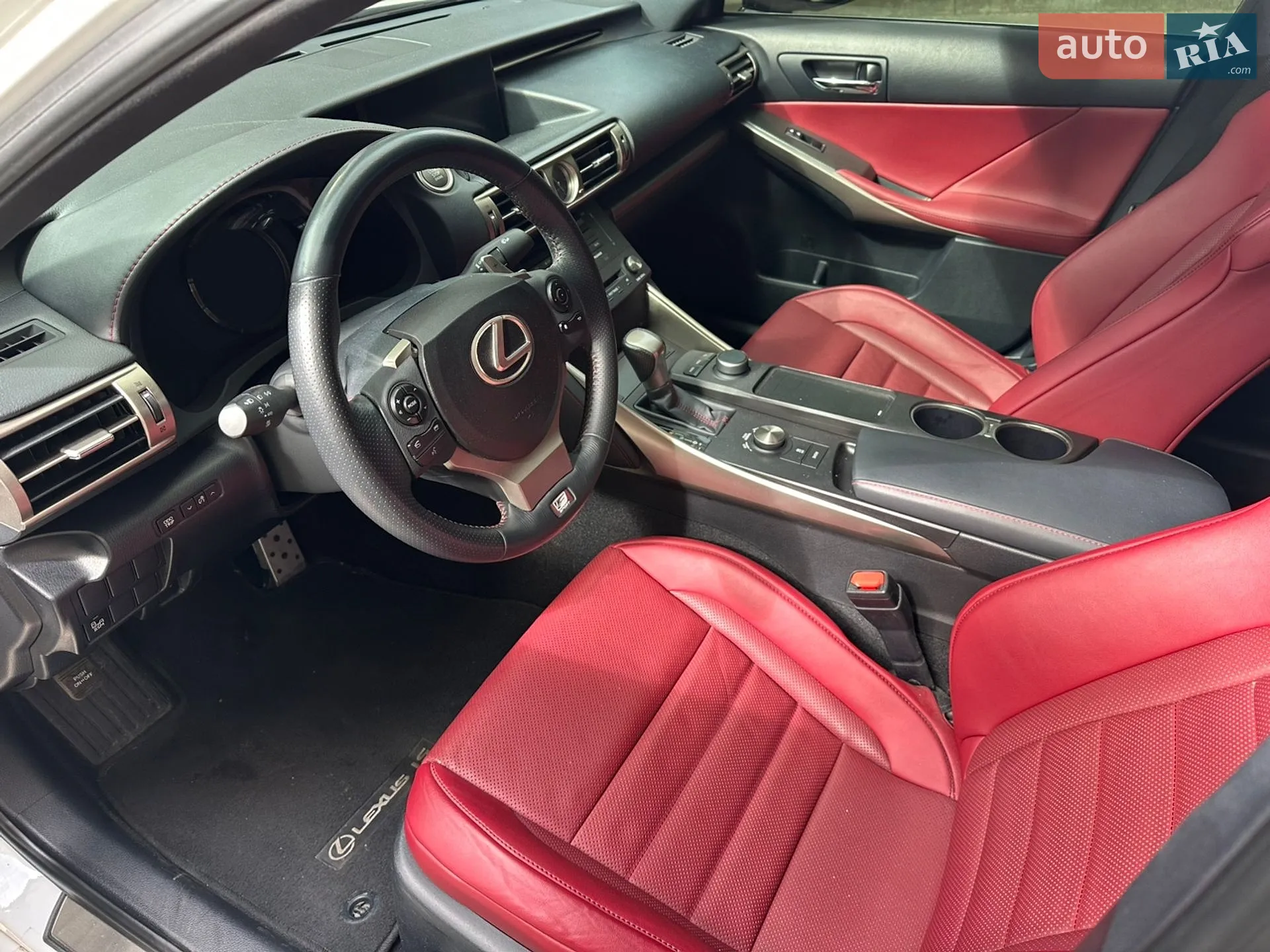 2015 Lexus IS - мініатюра 33