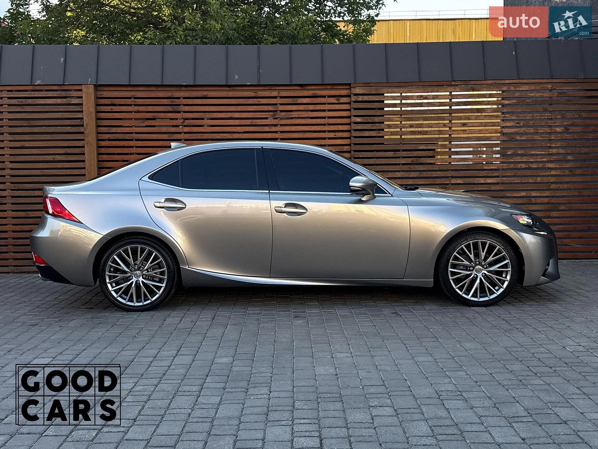 2015 Lexus IS - мініатюра 8