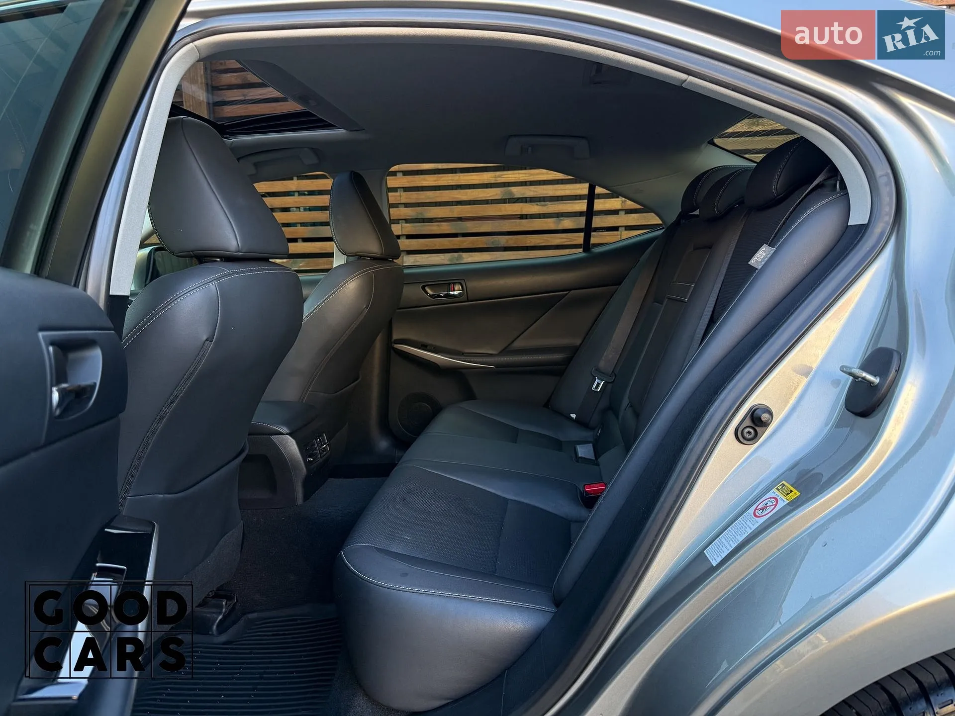 2015 Lexus IS - мініатюра 31