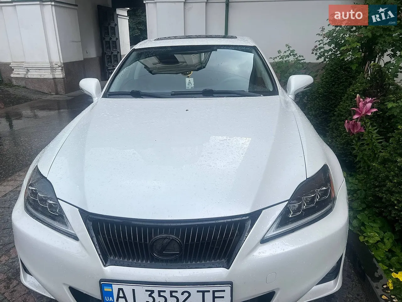 2011 Lexus IS - мініатюра 16