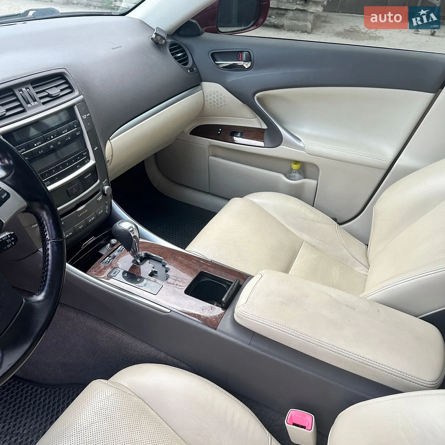 2013 Lexus IS - мініатюра 14