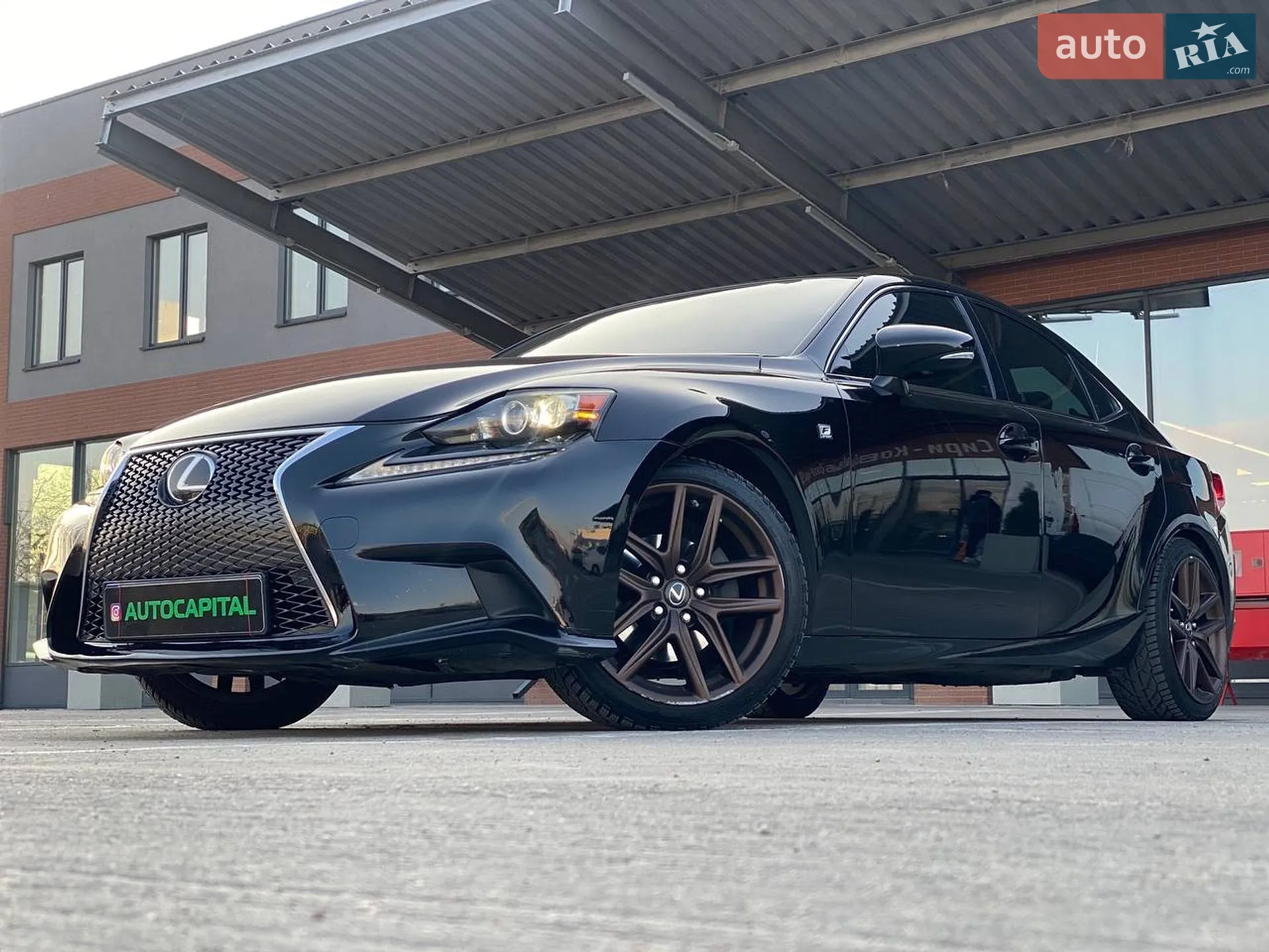 2013 Lexus IS - мініатюра 2