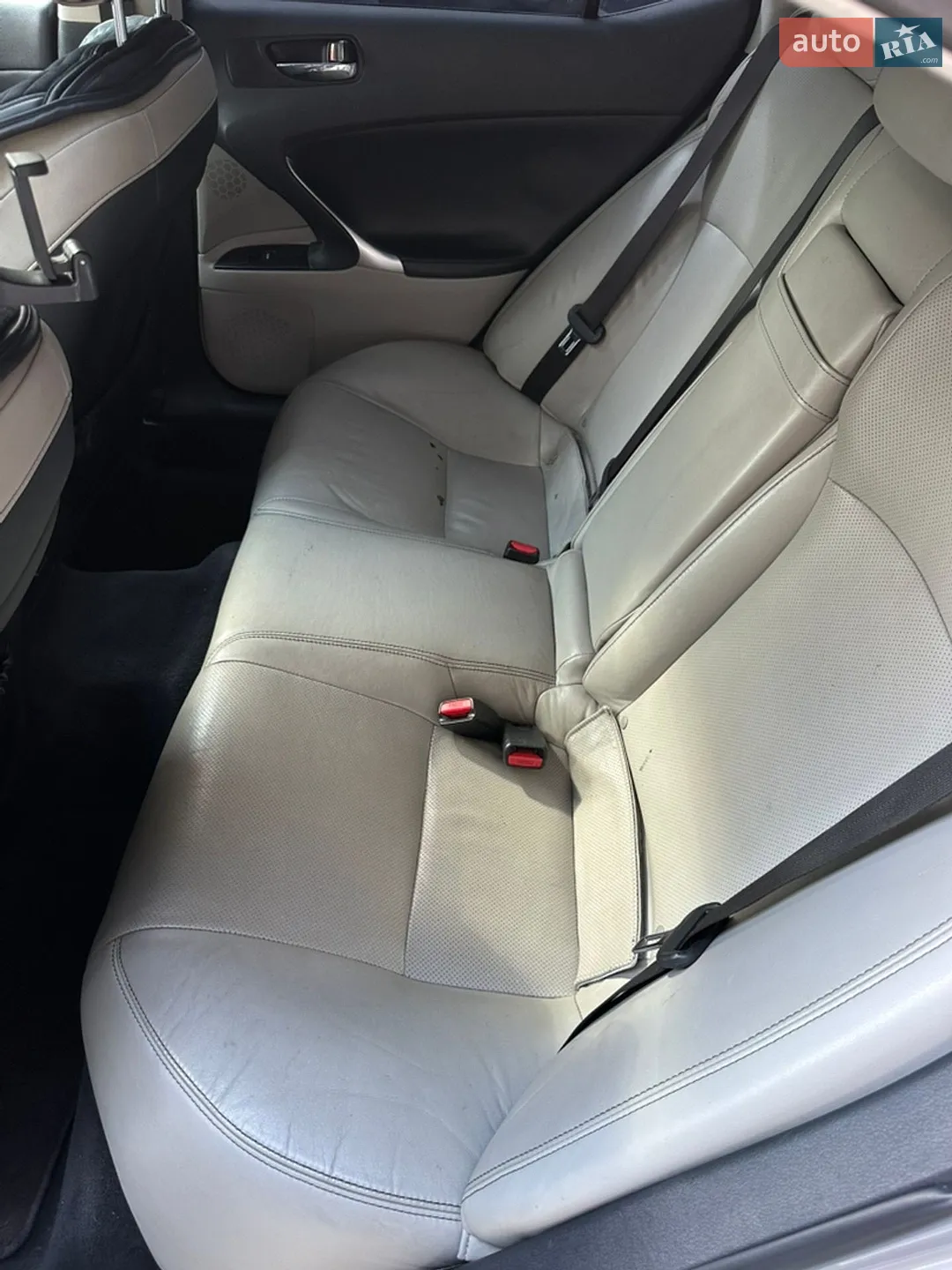 2010 Lexus IS - мініатюра 19