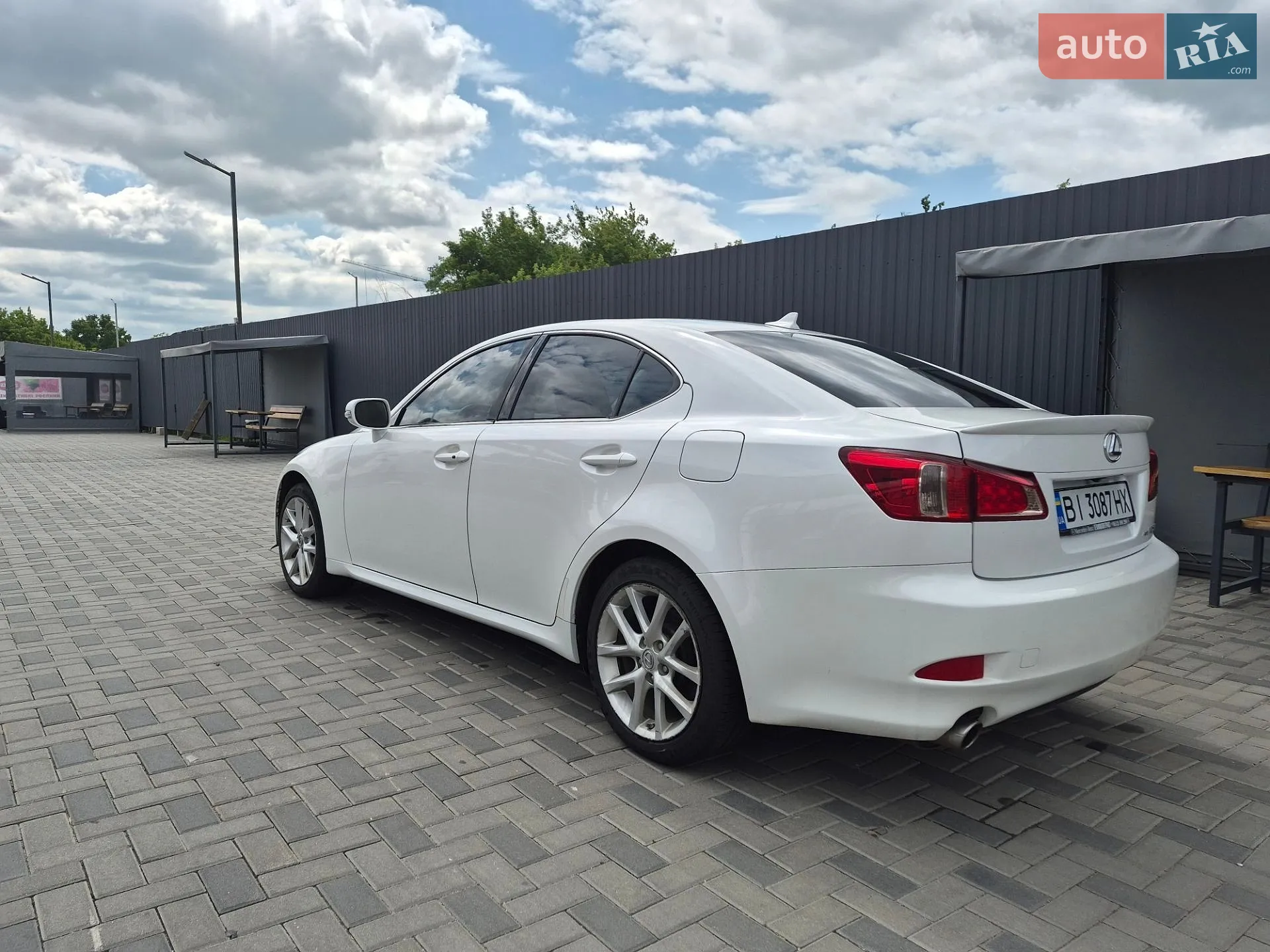 2011 Lexus IS - мініатюра 5